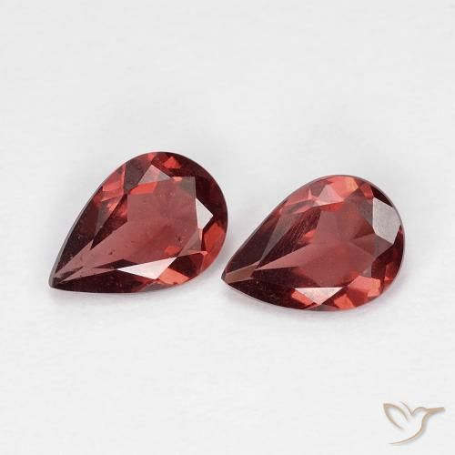 1.22 ct Pear Cut Pyrope Garnet, 7 x 4.8 mm From Mozambique, Photo A