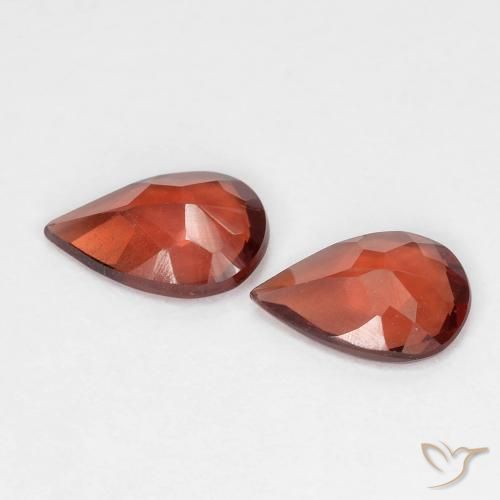 Pyrope Garnet Gemstones in 7.1 x 4.7 mm Size for Sale, Pyrope Garnet Stones in Deep Scarlet Red Color