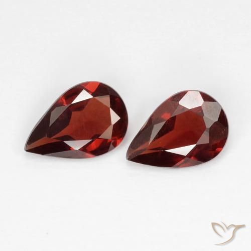 1.25 ct Pear Cut Pyrope Garnet, 7.1 x 4.8 mm From Mozambique, Photo A