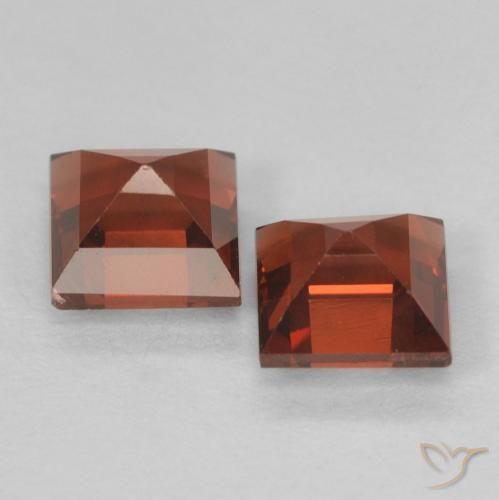 Pyrope Garnet Gemstones in 4.2 x 4.1 mm Size for Sale, Pyrope Garnet Stones in Bright Red Color