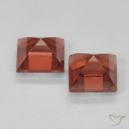 Pyrope Garnet Gemstones in 4 x 4 mm (calibrated) Size for Sale, Pyrope Garnet Stones in Medium Red Color