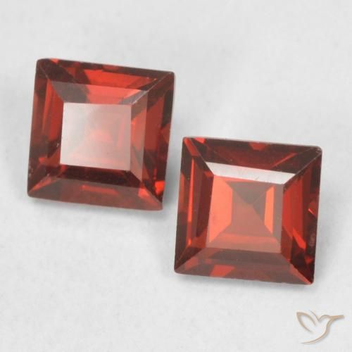 0.94 ctw Red Pyrope Garnet Stones, Natural Pyrope Garnet in Square Facet Shape for Sale