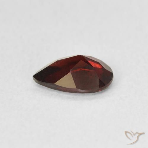 Pyrope Garnet Gemstone in 6.7 x 4.8 mm Size for Sale, Pyrope Garnet Stone in Deep Red Color