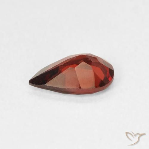 Pyrope Garnet Gemstone in 7.1 x 4.7 mm Size for Sale, Pyrope Garnet Stone in Deep Blood Red Color