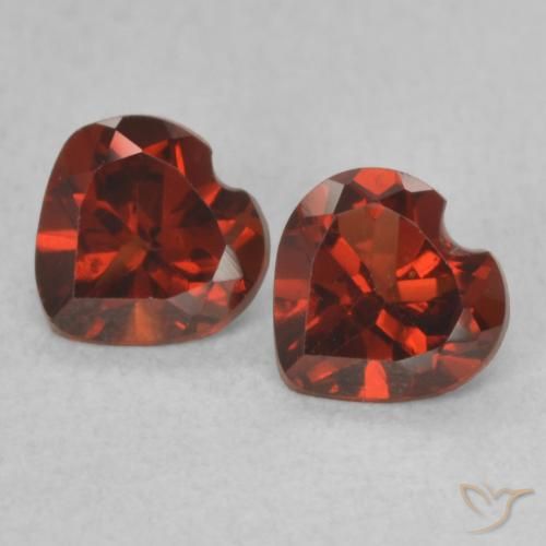 1.01ctw Natural Sangria Red Pyrope Garnet, Heart, VVS-VS