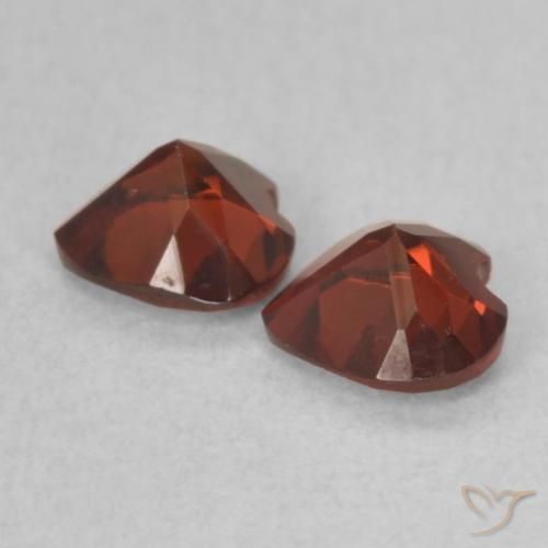 Pyrope Garnet Gemstones in 5 x 5 mm (calibrated) Size for Sale, Pyrope Garnet Stones in Sangria Red Color