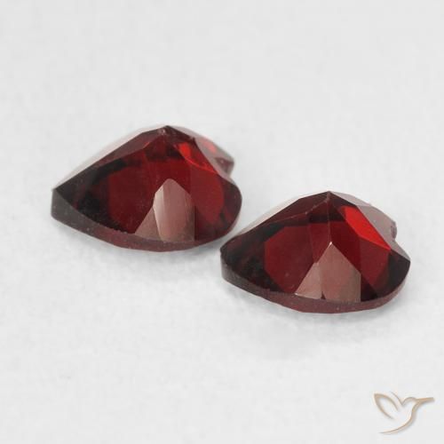 Pyrope Garnet Gemstones in 5 x 5 mm (calibrated) Size for Sale, Pyrope Garnet Stones in Dark Red Color