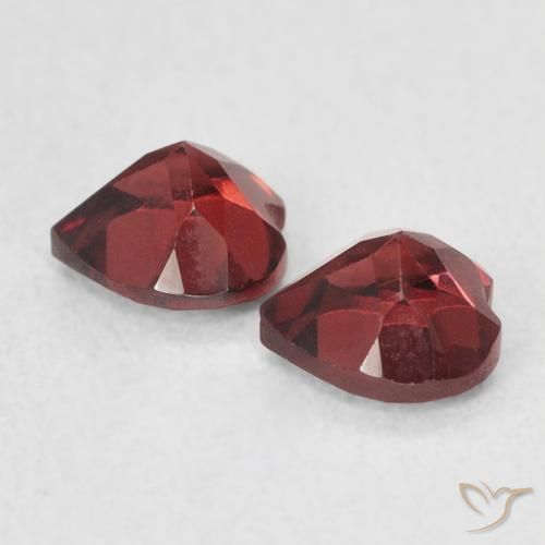 Pyrope Garnet Gemstones in 5 x 5 mm (calibrated) Size for Sale, Pyrope Garnet Stones in Deep Scarlet Red Color
