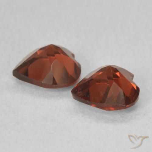 Pyrope Garnet Gemstones in 5 x 5 mm (calibrated) Size for Sale, Pyrope Garnet Stones in Intense Red Color