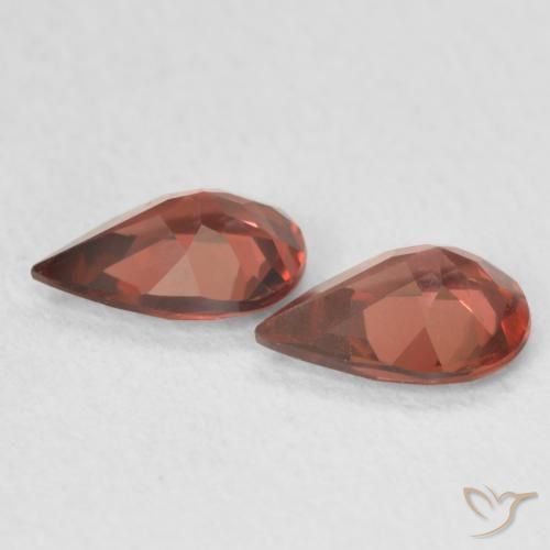 Pyrope Garnet Gemstones in 6.9 x 4.7 mm Size for Sale, Pyrope Garnet Stones in Deep Scarlet Red Color