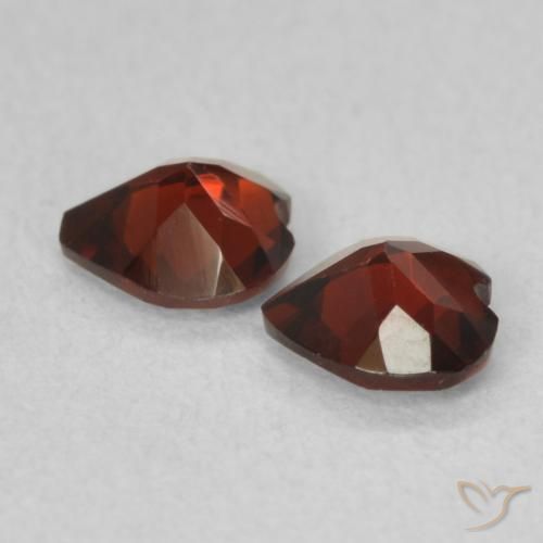 Pyrope Garnet Gemstones in 5 x 5 mm (calibrated) Size for Sale, Pyrope Garnet Stones in Deep Red Color