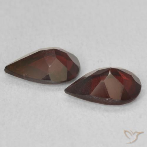 Pyrope Garnet Gemstones in 7 x 5 mm (calibrated) Size for Sale, Pyrope Garnet Stones in Deep Red Color