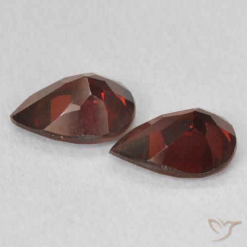 Pyrope Garnet Gemstones in 6.7 x 4.7 mm Size for Sale, Pyrope Garnet Stones in Deep Blood Red Color