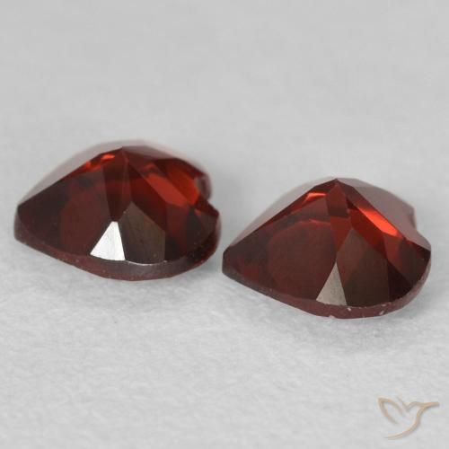 Pyrope Garnet Gemstones in 5 x 5 mm (calibrated) Size for Sale, Pyrope Garnet Stones in Dark Red Color