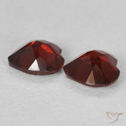 Pyrope Garnet Gemstones in 5 x 5 mm (calibrated) Size for Sale, Pyrope Garnet Stones in Sangria Red Color