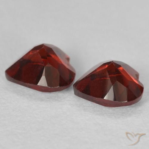 Pyrope Garnet Gemstones in 5 x 5 mm (calibrated) Size for Sale, Pyrope Garnet Stones in Currant Red Color