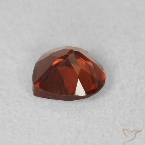 Pyrope Garnet Gemstone in 5 x 5 mm (calibrated) Size for Sale, Pyrope Garnet Stone in Medium Red Color