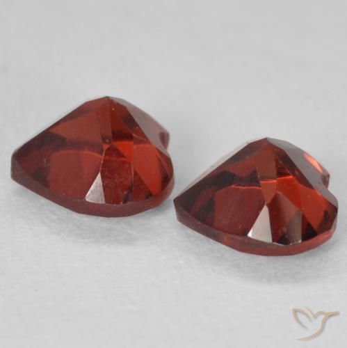 Pyrope Garnet Gemstones in 5 x 5 mm (calibrated) Size for Sale, Pyrope Garnet Stones in Intense Red Color