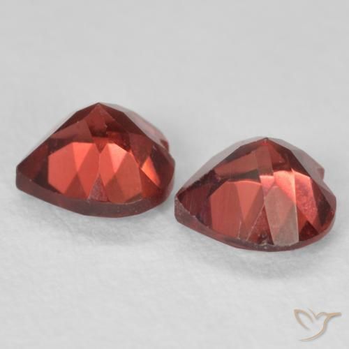 Pyrope Garnet Gemstones in 5 x 5 mm (calibrated) Size for Sale, Pyrope Garnet Stones in Currant Red Color