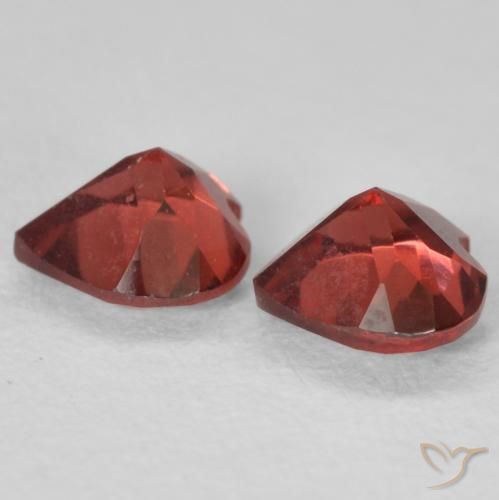 Pyrope Garnet Gemstones in 5 x 5 mm (calibrated) Size for Sale, Pyrope Garnet Stones in Currant Red Color