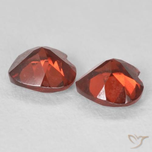 Pyrope Garnet Gemstones in 5 x 5 mm (calibrated) Size for Sale, Pyrope Garnet Stones in Medium Red Color