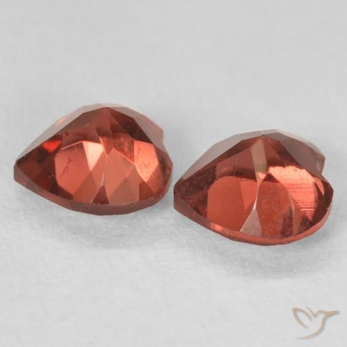 Pyrope Garnet Gemstones in 5 x 5 mm (calibrated) Size for Sale, Pyrope Garnet Stones in Currant Red Color