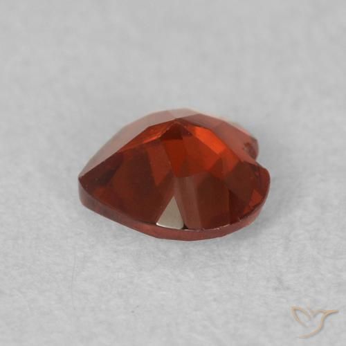Pyrope Garnet Gemstone in 5 x 5 mm (calibrated) Size for Sale, Pyrope Garnet Stone in Currant Red Color