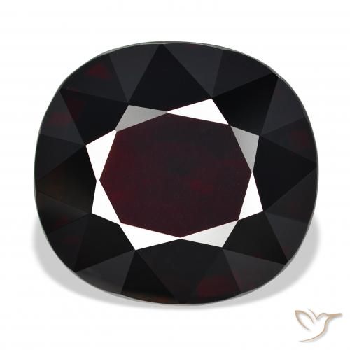 27.77 ct Red Pyrope Garnet Gemstone, Pyrope Garnet Gem in Oval Facet Shape for Sale.