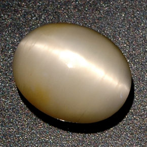 3.38 ct Cream Quartz Cat's Eye Stone, Natural Quartz Cat's Eye in Oval Cabochon Shape for Sale