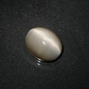 Quartz Cat's Eye Gemstone in 10 x 8 mm (calibrated) Size for Sale, Quartz Cat's Eye Stone in Cream Color