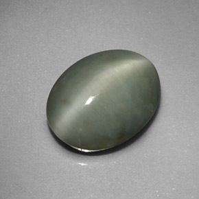 4.16 ct Green Quartz Cat's Eye Gemstone, Quartz Cat's Eye Gem in Oval Cabochon Shape for Sale.