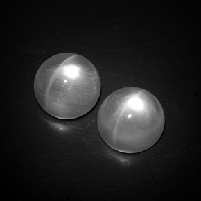 9.14 ct White Quartz Cat's Eye Stone, Natural Quartz Cat's Eye in Round Cabochon Shape for Sale
