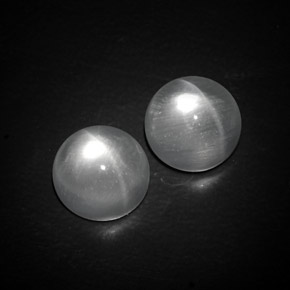 Quartz Cat's Eye Gemstone in 10 mm (calibrated) Size for Sale, Quartz Cat's Eye Stone in White Color