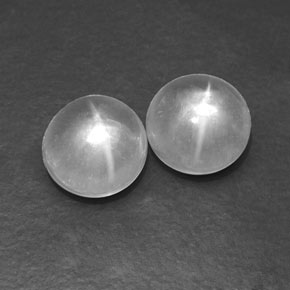 8.79 ct White Quartz Cat's Eye Gemstone, Quartz Cat's Eye Gem in Round Cabochon Shape for Sale.