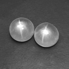8.79 ct White Quartz Cat's Eye Stone, Natural Quartz Cat's Eye in Round Cabochon Shape for Sale