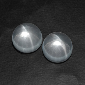 9.92 ct White Quartz Cat's Eye Stone, Natural Quartz Cat's Eye in Round Cabochon Shape for Sale