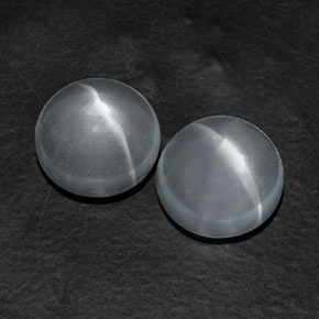 Quartz Cat's Eye Gemstones in 11 mm (calibrated) Size for Sale, Quartz Cat's Eye Stones in Clear White Color