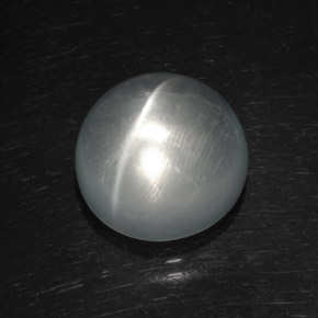 8.09 ct White Quartz Cat's Eye Gemstone, Quartz Cat's Eye Gem in Round Cabochon Shape for Sale.