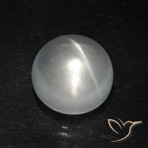 8.93 ct White Quartz Cat's Eye Stone, Natural Quartz Cat's Eye in Round Cabochon Shape for Sale