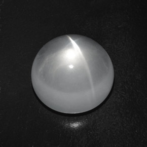 7.64 ct White Quartz Cat's Eye Stone, Natural Quartz Cat's Eye in Round Cabochon Shape for Sale
