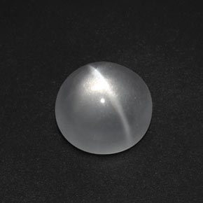 7.26 ct White Quartz Cat's Eye Stone, Natural Quartz Cat's Eye in Round Cabochon Shape for Sale