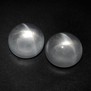 Quartz Cat's Eye Gemstones in 11 mm (calibrated) Size for Sale, Quartz Cat's Eye Stones in White Color