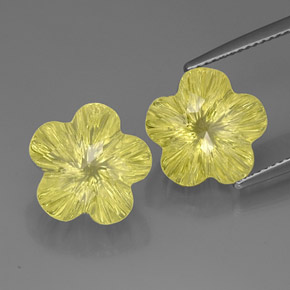 13.28 ct Yellow Quartz Stone, Natural Quartz in Flower-Cut Shape for Sale