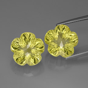 24.35 ct Yellow Quartz Stone, Natural Quartz in Flower-Cut Shape for Sale