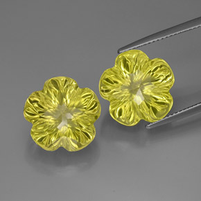 23.32 ct Yellow Quartz Stone, Natural Quartz in Flower-Cut Shape for Sale