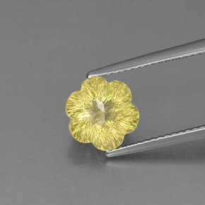 2.52 ct Yellow Quartz Gemstone, Quartz Gem in Flower-Cut Shape for Sale.