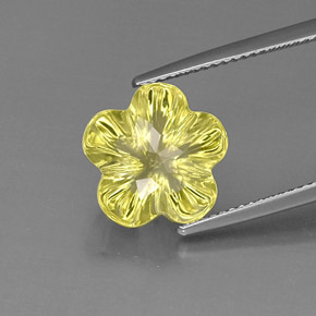 6.69 ct Yellow Quartz Gemstone, Quartz Gem in Flower-Cut Shape for Sale.