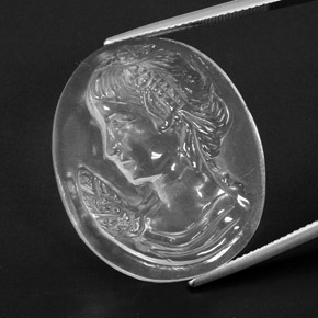 Quartz Gemstone in 29.3 x 25.1 mm Size for Sale, Quartz Stone in White Color