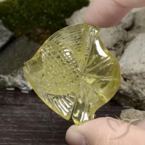 72.27 ct Yellow Quartz Stone, Natural Quartz in Carved Fish Shape for Sale