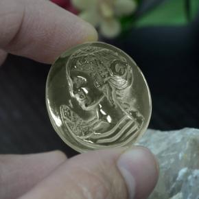 Quartz Gemstone in 25.5 x 22.8 mm Size for Sale, Quartz Stone in Light Yellow Color